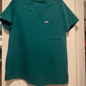 Hunter Green figs M Catarina top L Tall Kade bottoms